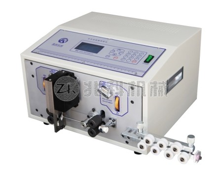 四輪驅(qū)動(dòng)電腦剝線機(jī)